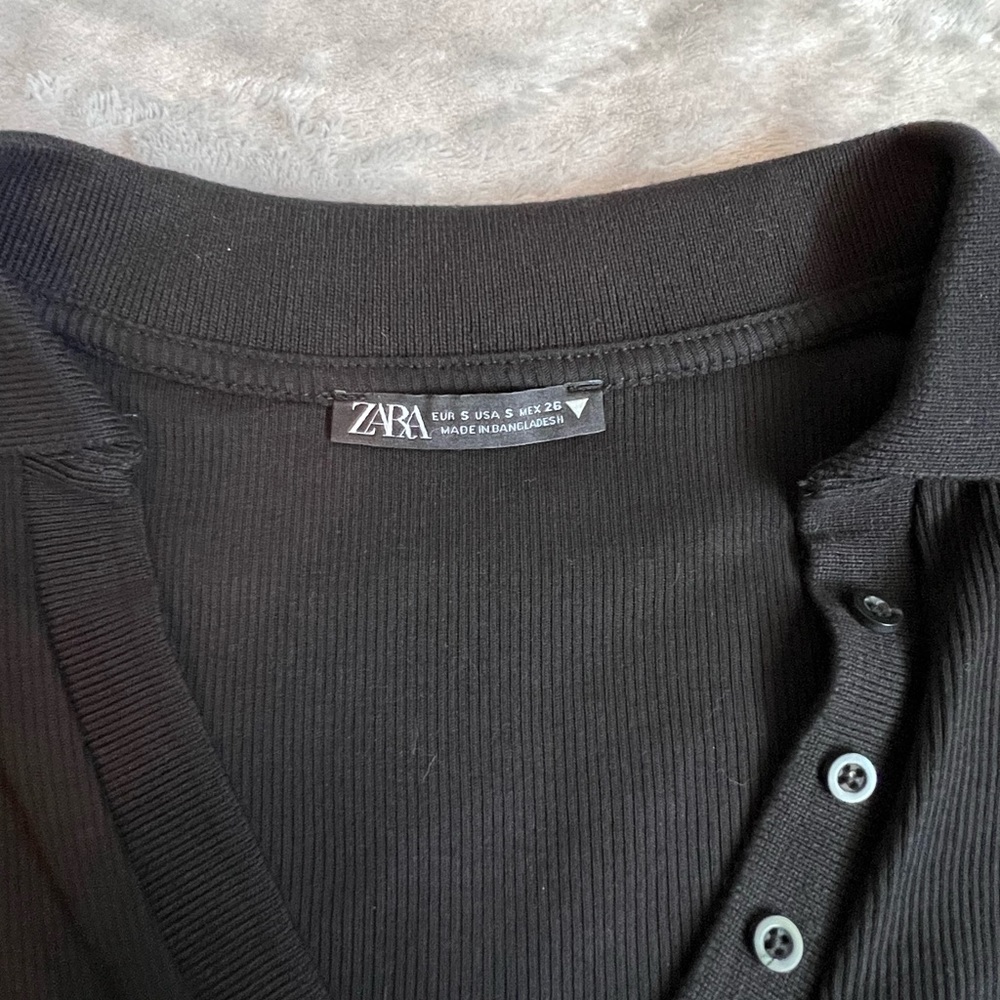 Zara Crop Top - Picture 2 of 2
